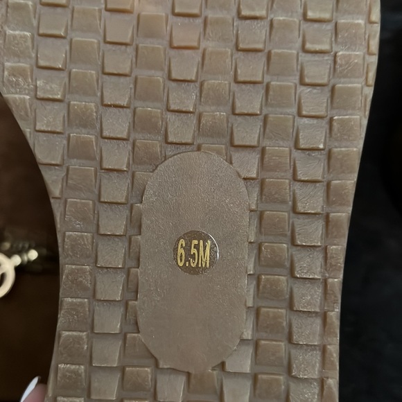 BRAND New wishbones Knee high boot, size 6.5 - Picture 4 of 6